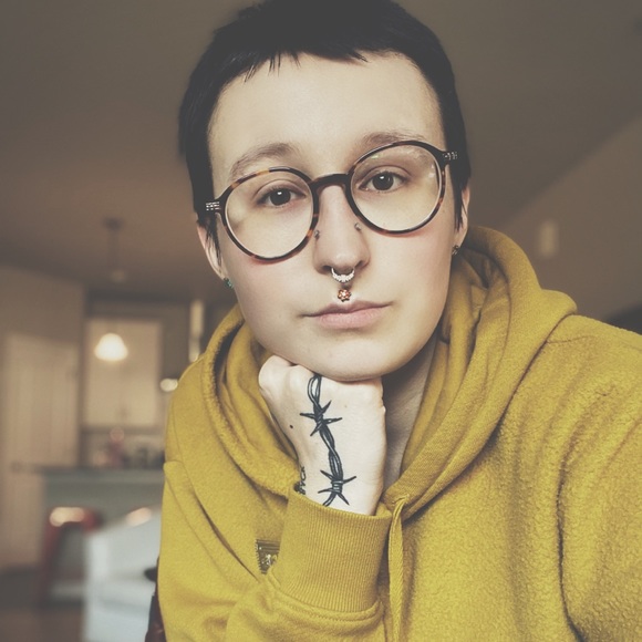 Meet your Posher, Riley - Picture 1 of 1